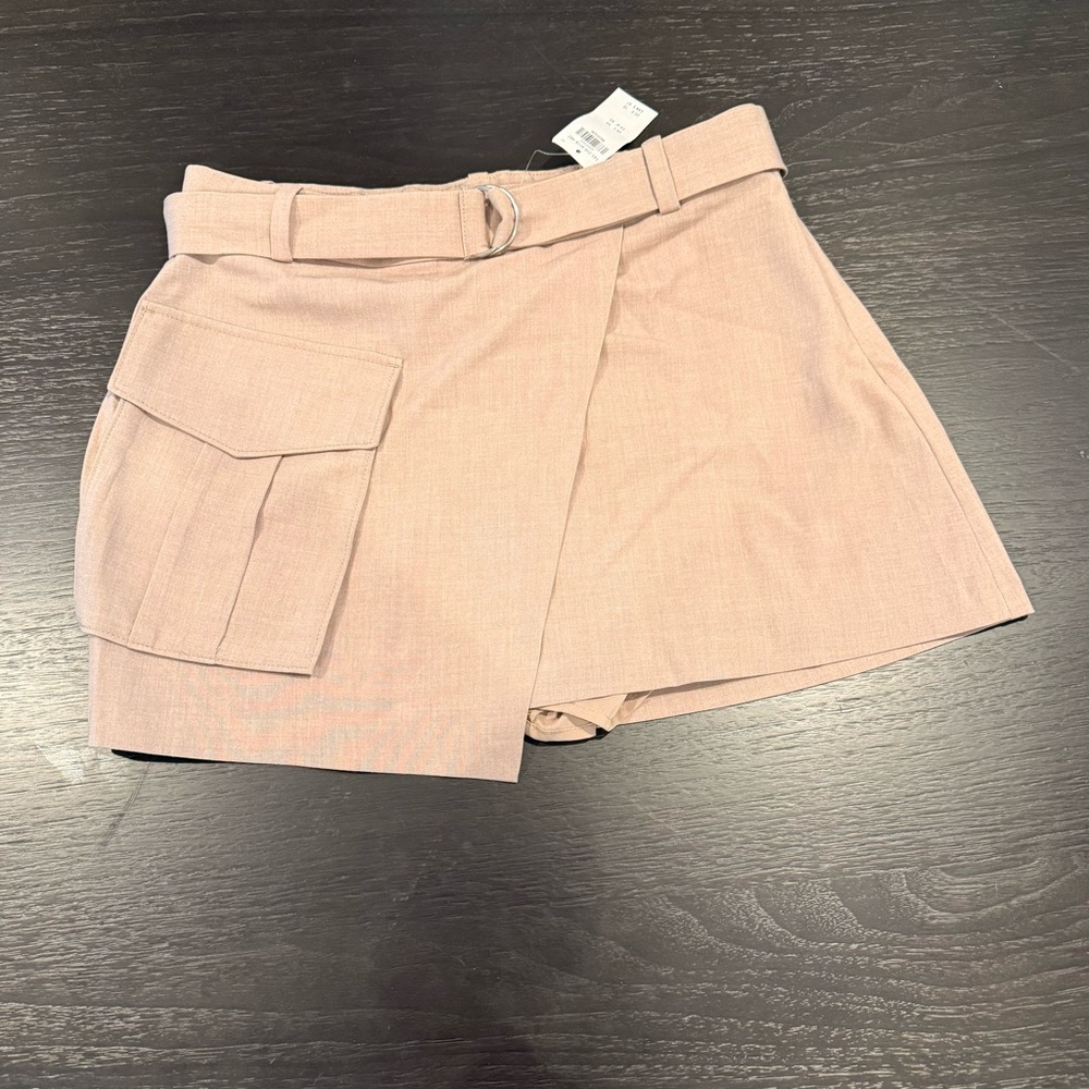 Women's Tan Skort with  Pocket Detail